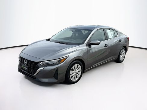 Used 2024 Nissan Sentra S FWD image 3