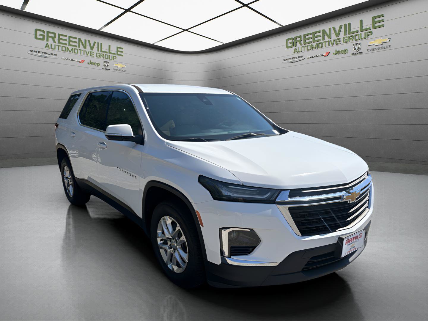 Used 2023 Chevrolet Traverse LS FWD image 3
