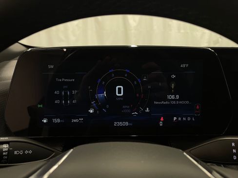 Used 2025 Chevrolet Equinox LT image 13