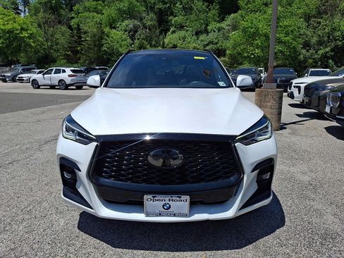 Used 2023 INFINITI QX50 Sport AWD/4WD image 2