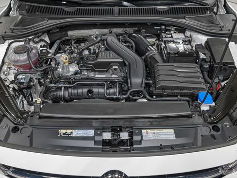 Used 2025 Volkswagen Jetta S image 13