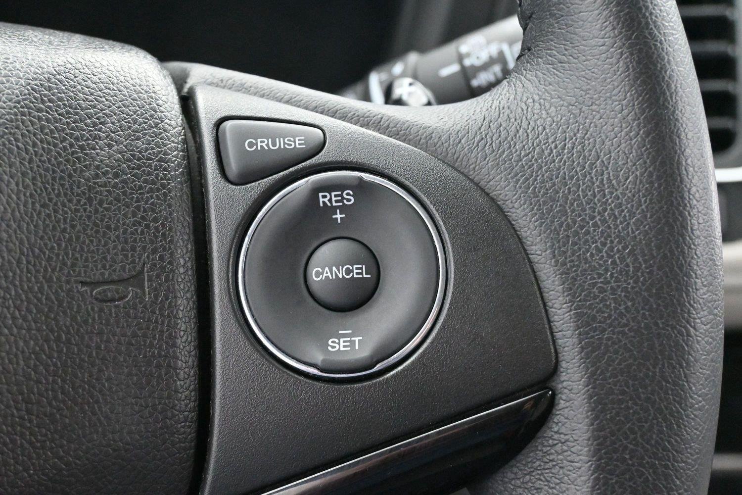 Used 2018 Honda HR-V EX-L image 18