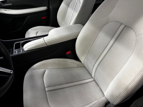 Used 2025 Hyundai Sonata SEL FWD image 9