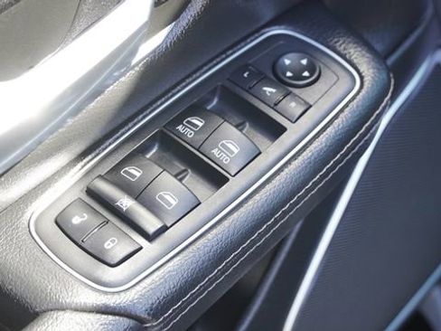 Used 2022 RAM 1500 Laramie image 19