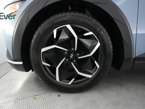 Used 2024 Hyundai Ioniq 5 SEL RWD image 19