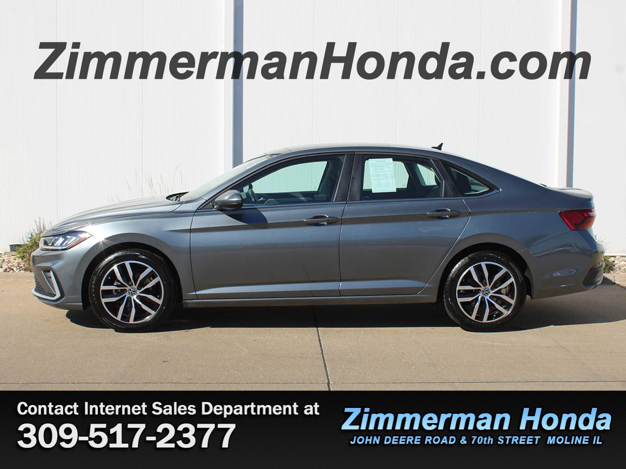 Used 2025 Volkswagen Jetta SE FWD image 23