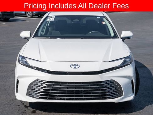 Certified 2025 Toyota Camry XLE FWD image 2