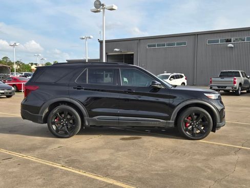 Used 2023 Ford Explorer ST w/ Equipment Group 401A image 4