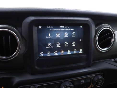 Used 2021 Jeep Wrangler Unlimited Sahara w/ LED Lighting Group AWD/4WD image 11
