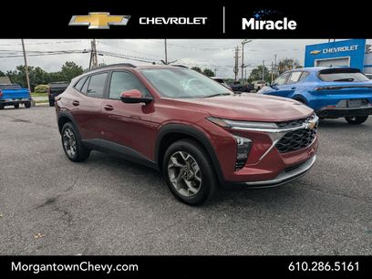Used 2025 Chevrolet Trax LT w/ Driver Confidence Package