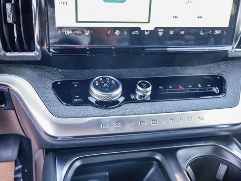 New 2025 Ford Expedition Tremor image 23