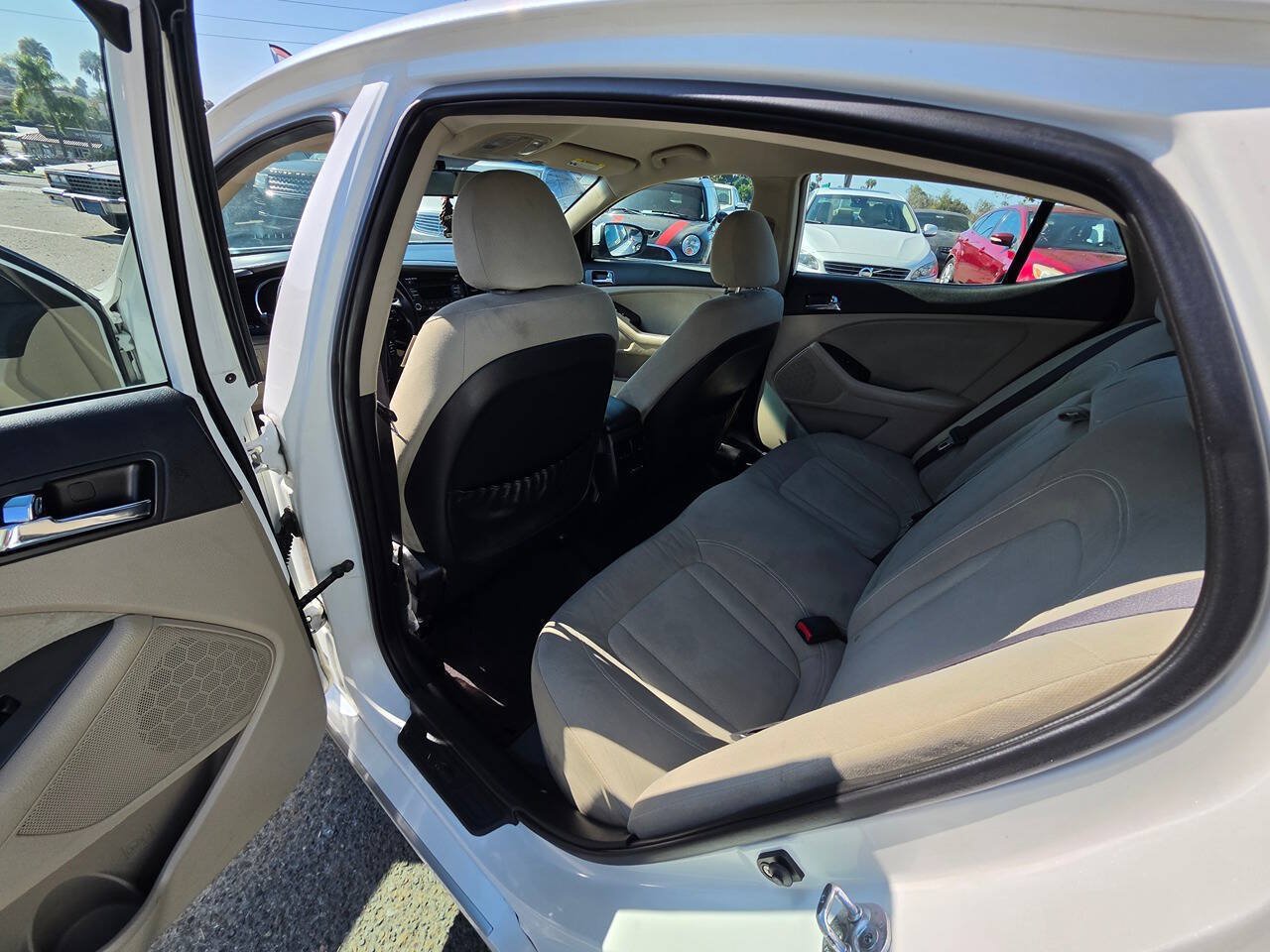 Used 2012 Kia Optima Hybrid FWD image 23