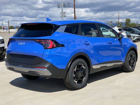 New 2026 Kia Sportage EX FWD image 3