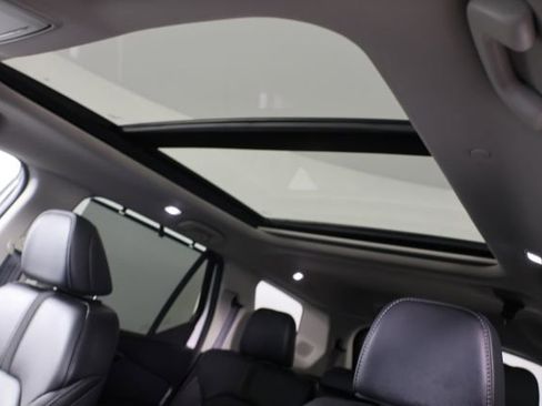 Used 2023 Honda Pilot Touring image 19