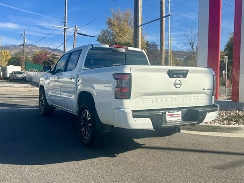 Used 2024 Nissan Frontier SL w/ Technology Package image 5