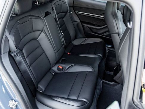 Used 2025 Porsche Taycan 4 Cross Turismo image 70