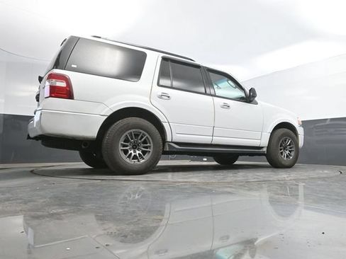 Used 2009 Ford Expedition XLT AWD/4WD image 39