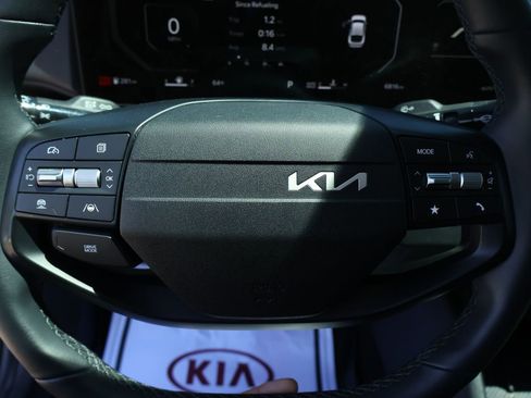 Used 2025 Kia K4 EX FWD image 25