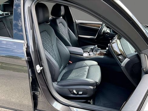 Used 2021 BMW 530i RWD image 7