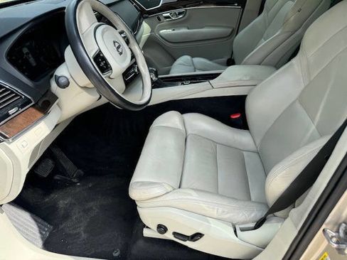 Used 2016 Volvo XC90 T6 Momentum w/ Momentum Plus Package image 42