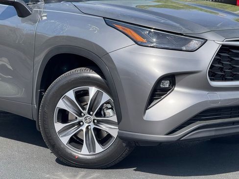 New 2026 Toyota Highlander XLE AWD/4WD image 3