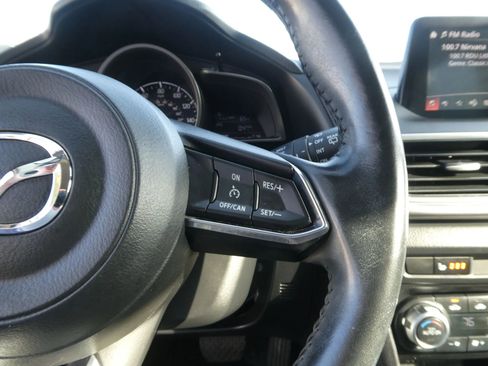 Used 2017 MAZDA MAZDA3 Touring image 19