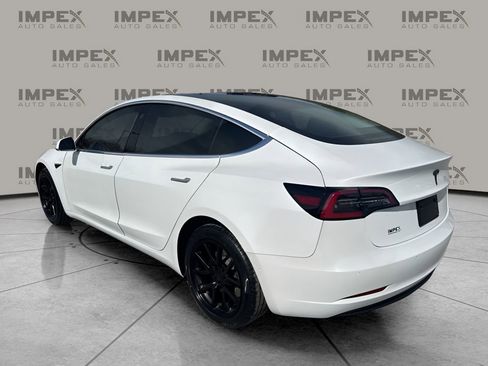 Used 2020 Tesla Model 3 Standard Range Plus image 3