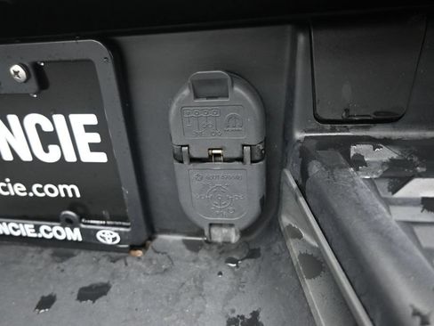 Used 2020 RAM 1500 Big Horn AWD/4WD image 46