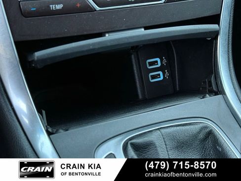 Used 2017 Ford Edge Titanium FWD image 17