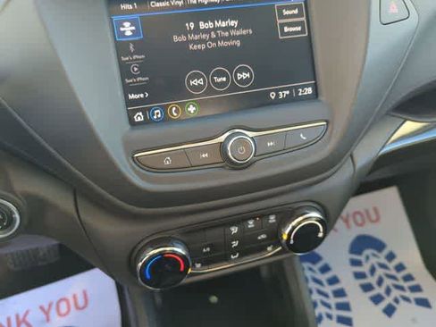 Certified 2022 Chevrolet TrailBlazer LT w/ Driver Confidence Package image 17