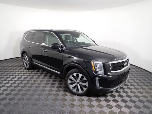 Used 2022 Kia Telluride S AWD/4WD image 10