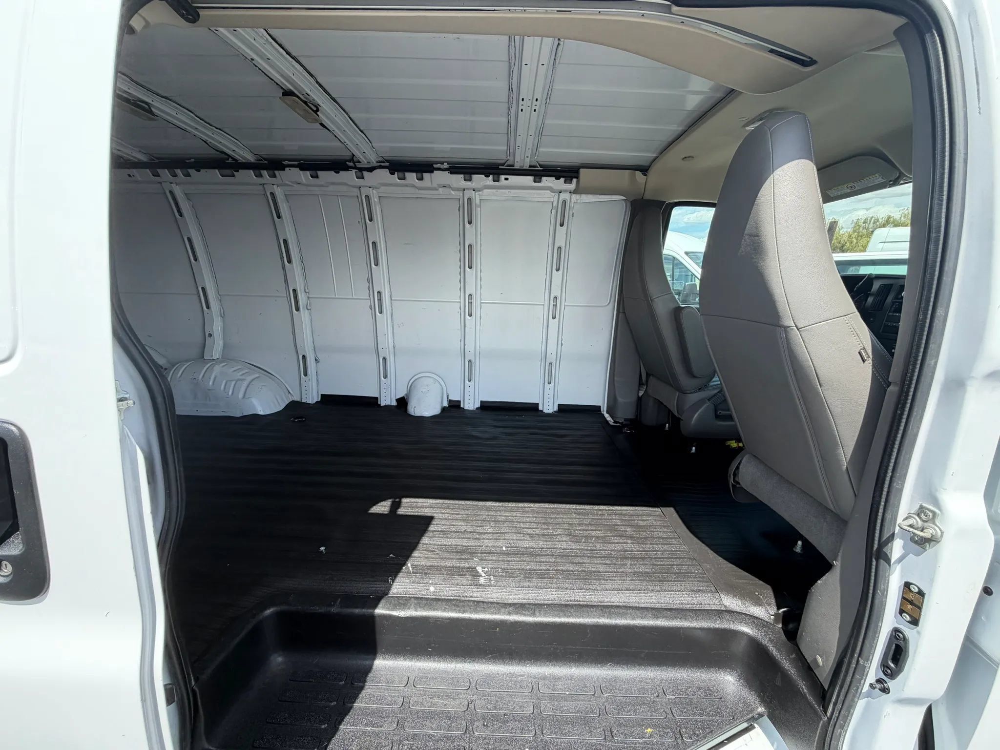 Used 2023 Chevrolet Express 2500 Extended w/ Driver Convenience Package RWD image 12