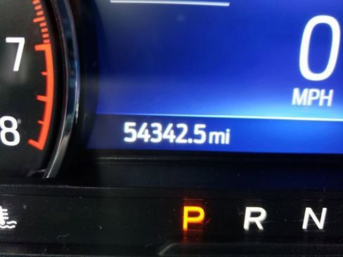 Used 2022 Ford Explorer Limited w/ Equipment Group 301A image 23