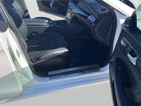 Used 2013 Mercedes-Benz CLS 550 image 12