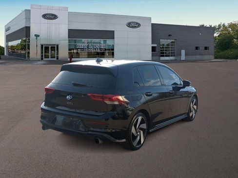 Used 2022 Volkswagen GTI S image 10