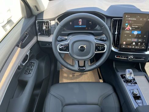 New 2026 Volvo XC90 T8 Plus w/ Protection Package Premier AWD/4WD image 14