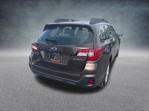 Used 2019 Subaru Outback 2.5i AWD/4WD image 5