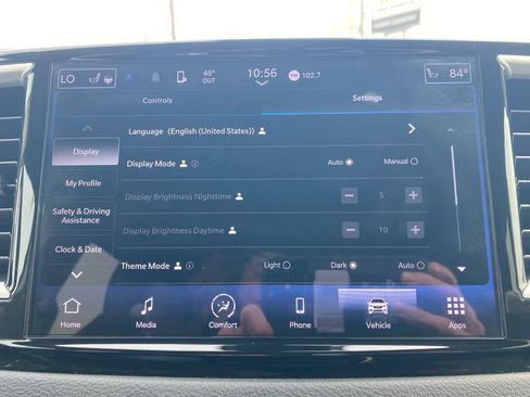 Used 2023 Chrysler Pacifica Touring-L FWD image 38