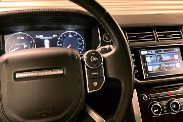 Used 2016 Land Rover Range Rover Supercharged AWD/4WD image 21