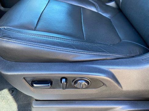 Used 2019 GMC Sierra 1500 SLT w/ SLT Premium Package image 25