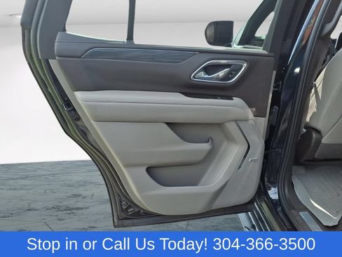 Used 2024 GMC Yukon SLT AWD/4WD image 13