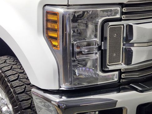 Used 2018 Ford F350 XLT w/ XLT Value Package image 14