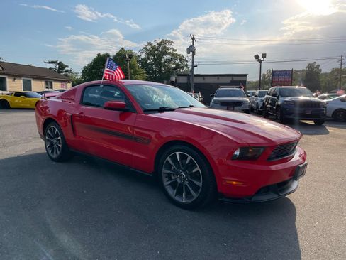 Used 2011 Ford Mustang GT Premium w/ 402A Rapid Spec Order Code RWD image 28