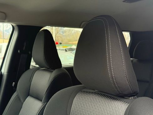 New 2026 Mitsubishi Outlander ES image 13