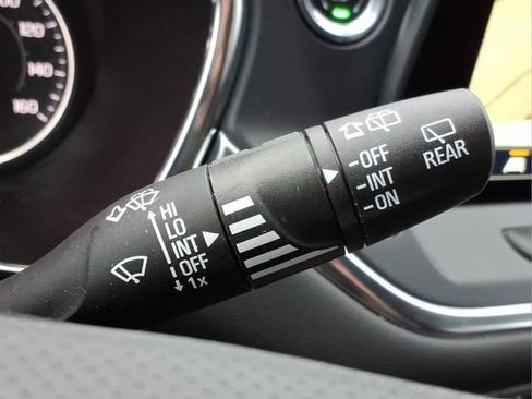 Used 2024 Chevrolet Blazer LT w/ Convenience Package image 28