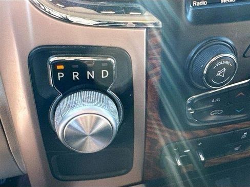 Used 2018 RAM 1500 Laramie Longhorn image 17