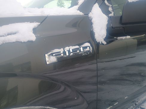 Used 2020 Ford F150 XLT w/ Equipment Group 302A Luxury image 5