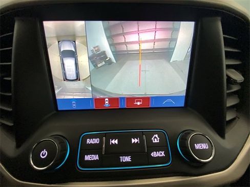 Used 2017 GMC Acadia Denali w/ Technology Package image 17