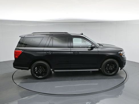 Used 2023 Ford Expedition XLT image 44