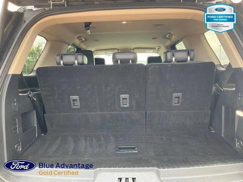 Used 2024 Ford Expedition XLT AWD/4WD image 22